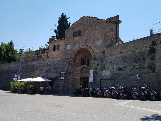 Porta di Santa Lucia