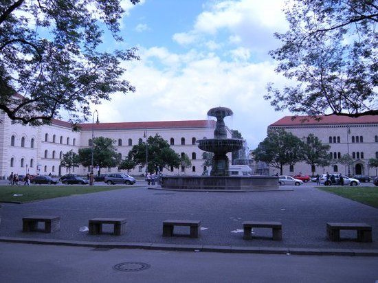 Università Ludwig Maximilian di Monaco